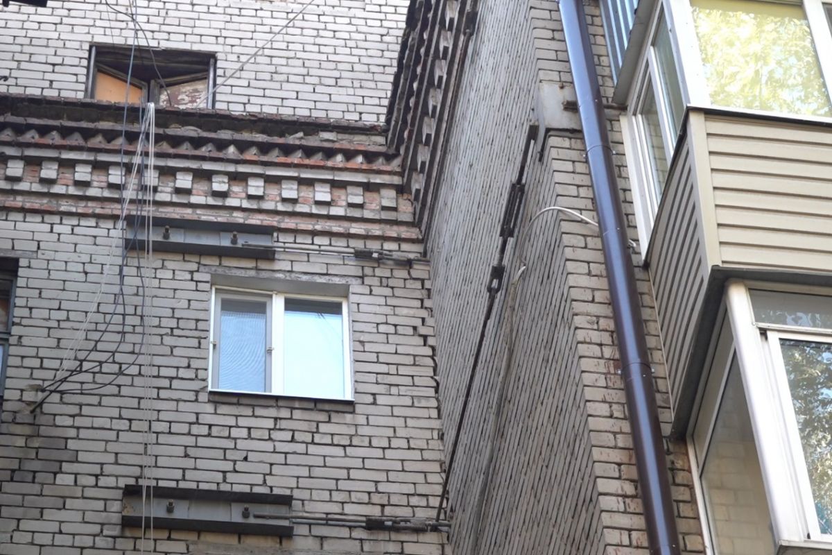 Шестиповерхівку на Яворницького, 7 може спіткати доля гуртожитку “Дніпровської політехніки” Шестиповерхівку на Яворницького, 7 може спіткати доля гуртожитку “Дніпровської політехніки”
