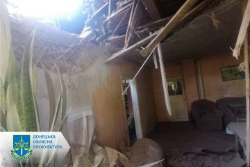 Росіяни обстріляли з мінометів та артилерії Бахмутський район - поранено трьох цивільних Росіяни обстріляли з мінометів та артилерії Бахмутський район - поранено трьох цивільних