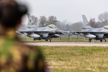 Навчання українських пілотів на F-16 вже почались, — глава дипломатії ЄС Навчання українських пілотів на F-16 вже почались, — глава дипломатії ЄС
