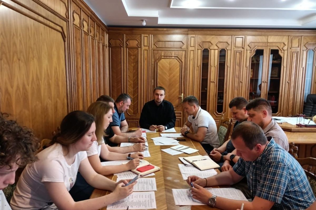 У прокуратурі обговорили питання взаємодії правоохоронців і громадськості У прокуратурі обговорили питання взаємодії правоохоронців і громадськості