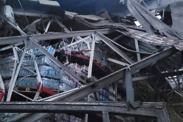 Кількість жертв ракетної атаки росіян по продовольчих складах 14 червня збільшилася до 4 Кількість жертв ракетної атаки росіян по продовольчих складах 14 червня збільшилася до 4