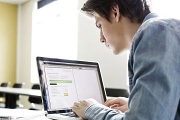 Сьогодні, 22 липня останній день подачі електронних заяв у виші України для студентів, що вступають за результатами ЗНО. Сьогодні, 22 липня останній день подачі електронних заяв у виші України для студентів, що вступають за результатами ЗНО.