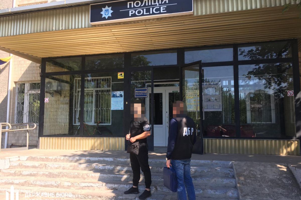 Жовтоводським поліцейським, які катували свідка, оголошено про підозру Жовтоводським поліцейським, які катували свідка, оголошено про підозру