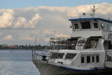 На перевезенні містян катерами під час ремонту Нового мосту вкрали дві третини виділених коштів На перевезенні містян катерами під час ремонту Нового мосту вкрали дві третини виділених коштів