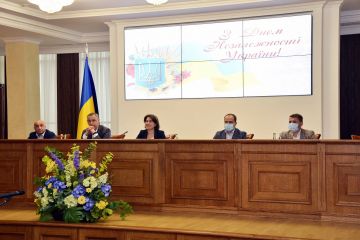 Генпрокурор Ірина Венедіктова відзначила кращих працівників з нагоди Дня незалежності України Генпрокурор Ірина Венедіктова відзначила кращих працівників з нагоди Дня незалежності України