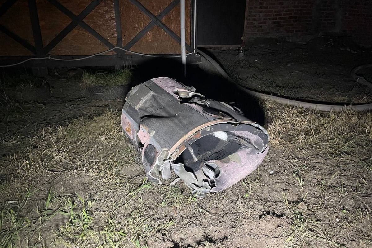 Близько 3-ї ночі рашисти знову обстріляли Миколаїв Близько 3-ї ночі рашисти знову обстріляли Миколаїв