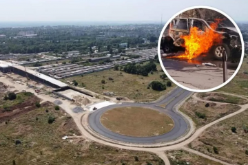 У Херсоні підірвались два автомобілі окупантів: що відомо У Херсоні підірвались два автомобілі окупантів: що відомо