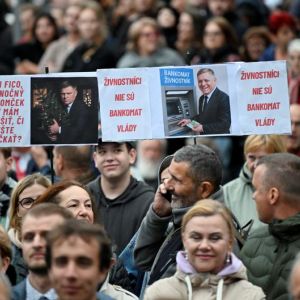 Після замаху на прем'єра. Як змінилися Фіцо і Словаччина? Після замаху на прем'єра. Як змінилися Фіцо і Словаччина?