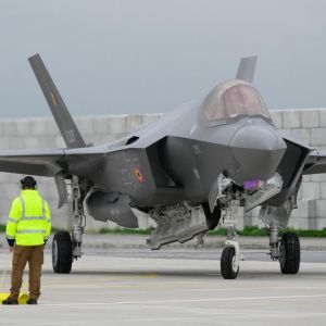 Берлін не виношує планів замовити ще 15 літаків F-35 - міноборони Берлін не виношує планів замовити ще 15 літаків F-35 - міноборони