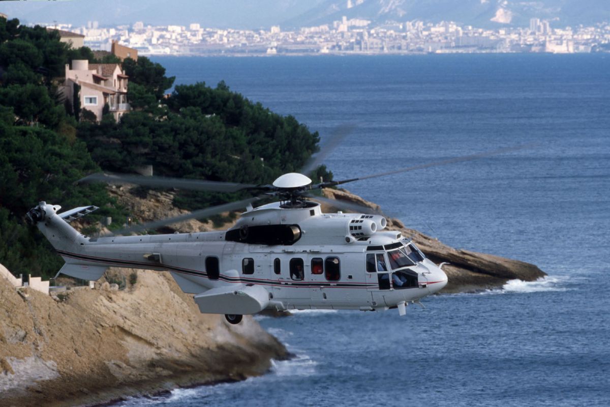 Україна отримала перші два гелікоптери Airbus H225 Super Puma Україна отримала перші два гелікоптери Airbus H225 Super Puma