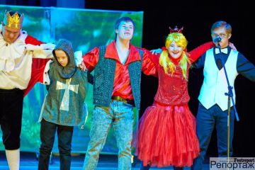 Петровський Олександр Володимирович: Активний розвиток інклюзивного театру в місті Дніпро, головними героями якого є «діти сонця» Петровський Олександр Володимирович: Активний розвиток інклюзивного театру в місті Дніпро, головними героями якого є «діти сонця»