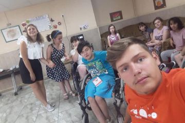 Петровский Александр Владимирович: По просьбе и поддержке благотворительного фонда Александра Петровского с подростками провели беседу о половом воспитании Петровский Александр Владимирович: По просьбе и поддержке благотворительного фонда Александра Петровского с подростками провели беседу о половом воспитании