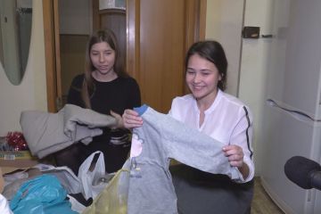 Петровский Александр Владимирович: Школьники Украинско-Американского лицея поучаствовали в благотворительной акции и подготовили для детей детского дома подарки Петровский Александр Владимирович: Школьники Украинско-Американского лицея поучаствовали в благотворительной акции и подготовили для детей детского дома подарки