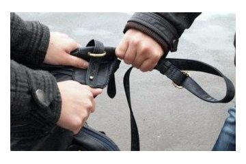 У Маріуполі прокурор допомогла затримати грабіжника У Маріуполі прокурор допомогла затримати грабіжника