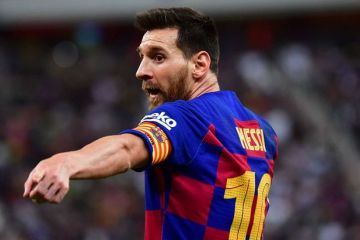 Месси побил рекорд Пеле по количеству голов за один клуб Месси побил рекорд Пеле по количеству голов за один клуб