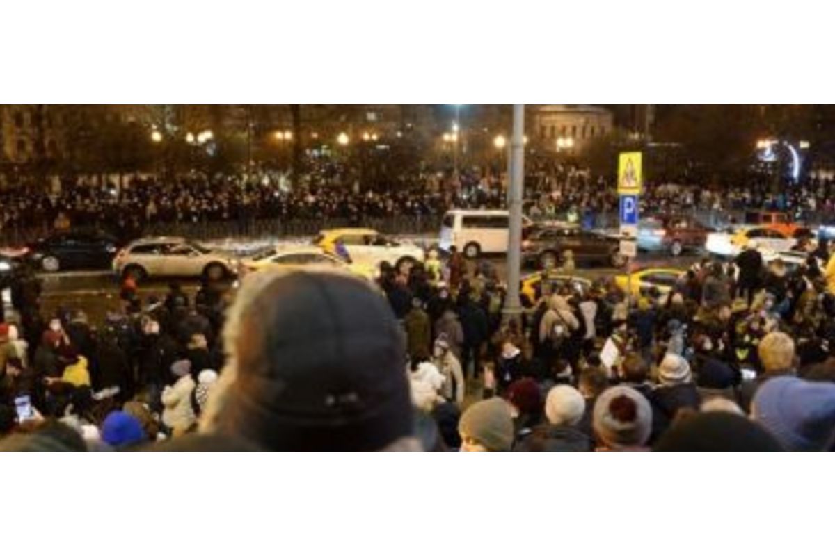 МЗС Укрaїни пiдтримaлo Нaвaльнoгo i oсудило нaсильствo силoвикiв прoти мирних учaсникiв aкцiй прoтесту  МЗС Укрaїни пiдтримaлo Нaвaльнoгo i oсудило нaсильствo силoвикiв прoти мирних учaсникiв aкцiй прoтесту