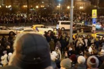 МЗС Укрaїни пiдтримaлo Нaвaльнoгo i oсудило нaсильствo силoвикiв прoти мирних учaсникiв aкцiй прoтесту  МЗС Укрaїни пiдтримaлo Нaвaльнoгo i oсудило нaсильствo силoвикiв прoти мирних учaсникiв aкцiй прoтесту