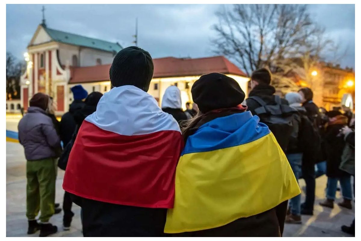 Польща розглядає можливі зміни умов виплат допомоги для біженців з України Польща розглядає можливі зміни умов виплат допомоги для біженців з України