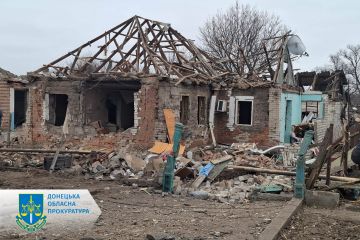 Одна загибла та троє травмованих – прокурори документують наслідки ранкової атаки на Костянтинівку та Краматорськ Одна загибла та троє травмованих – прокурори документують наслідки ранкової атаки на Костянтинівку та Краматорськ