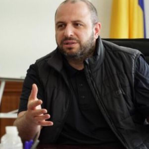 Офіс Президента ухвалив рішення про звільнення Рустема Умєрова з посади міністра оборони Офіс Президента ухвалив рішення про звільнення Рустема Умєрова з посади міністра оборони
