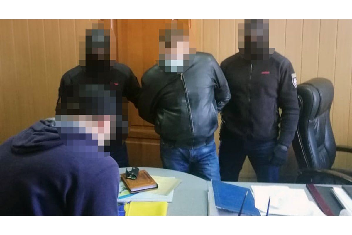 Гроші чи чесність: в Кривому Розі затримали начальника Нацполіції! Гроші чи чесність: в Кривому Розі затримали начальника Нацполіції!