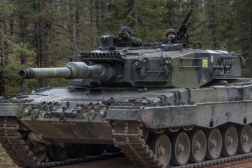 Танки від Фінляндії і літаки від Словаччини Танки від Фінляндії і літаки від Словаччини