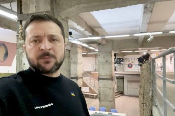 Ми зробимо все, щоб синьо-жовті кольори продовжили свій визвольний рух – звернення Президента України Ми зробимо все, щоб синьо-жовті кольори продовжили свій визвольний рух – звернення Президента України