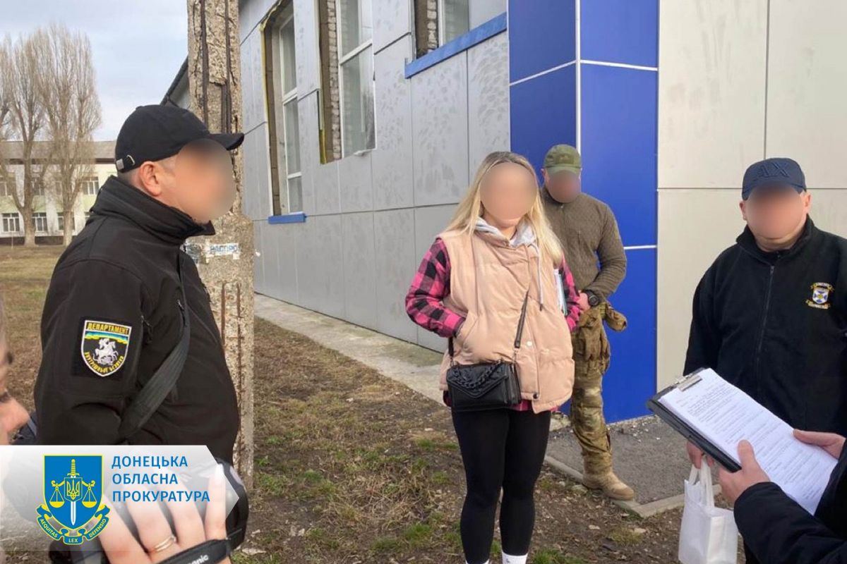 Намагалась «домовитись» з поліцейським незаконно поставляти алкоголь на Донеччину - підозрюється мешканка Дніпра у наданні неправомірної вигоди в сумі 100 тис грн Намагалась «домовитись» з поліцейським незаконно поставляти алкоголь на Донеччину - підозрюється мешканка Дніпра у наданні неправомірної вигоди в сумі 100 тис грн