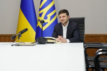 Украинцы должны иметь возможность получить онлайн все услуги от государства – Президент Украинцы должны иметь возможность получить онлайн все услуги от государства – Президент