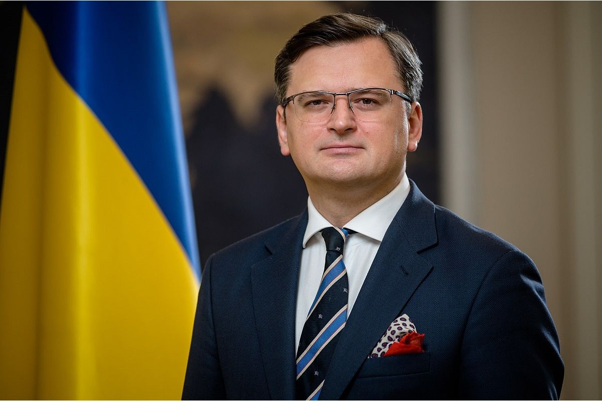 Міністр закордонних справ України Дмитро Кулеба доручив вжити заходів щодо залучення чоловіків за кордоном, які підлягають мобілізації кордоном Міністр закордонних справ України Дмитро Кулеба доручив вжити заходів щодо залучення чоловіків за кордоном, які підлягають мобілізації кордоном