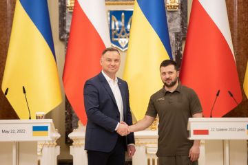 Володимир Зеленський підтримує ініціативу Анджея Дуди щодо нової угоди про добросусідство між Україною та Польщею, яка б сприяла зміцненню відносин двох країн Володимир Зеленський підтримує ініціативу Анджея Дуди щодо нової угоди про добросусідство між Україною та Польщею, яка б сприяла зміцненню відносин двох країн