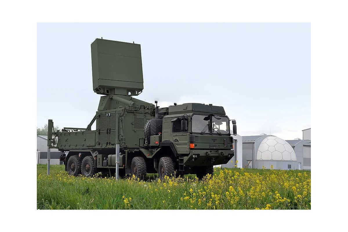 Німеччина передала Україні радар ППО TRML-4D, дрони й автомобільну техніку Німеччина передала Україні радар ППО TRML-4D, дрони й автомобільну техніку