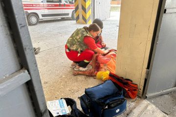 У Херсоні окупаційні війська прицільним вогнем вдарили по комунальному транспортному підприємству, - очільник Херсонської ОВА У Херсоні окупаційні війська прицільним вогнем вдарили по комунальному транспортному підприємству, - очільник Херсонської ОВА