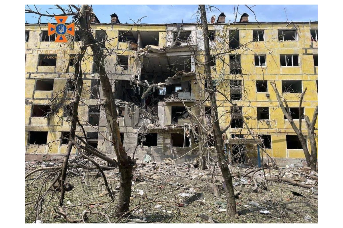 У результаті ворожого обстрілу в Оріхові пошкоджено понад 30 житлових будівель, - ДСНС України У результаті ворожого обстрілу в Оріхові пошкоджено понад 30 житлових будівель, - ДСНС України