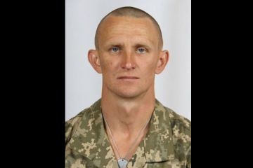 На Дніпропетровщині попрощалися з розвідником, який намагався забрати тіло загиблого командира  На Дніпропетровщині попрощалися з розвідником, який намагався забрати тіло загиблого командира