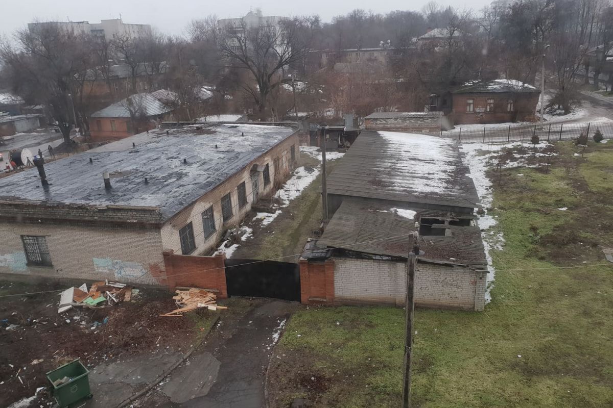Школі у Дніпрі повернуть майстерні, які хотіли замінити багатоповерхівкою Школі у Дніпрі повернуть майстерні, які хотіли замінити багатоповерхівкою