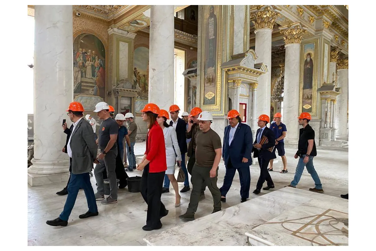 Делегація Італійської Республіки вже відвідала Свято-Преображенський собор в Одесі