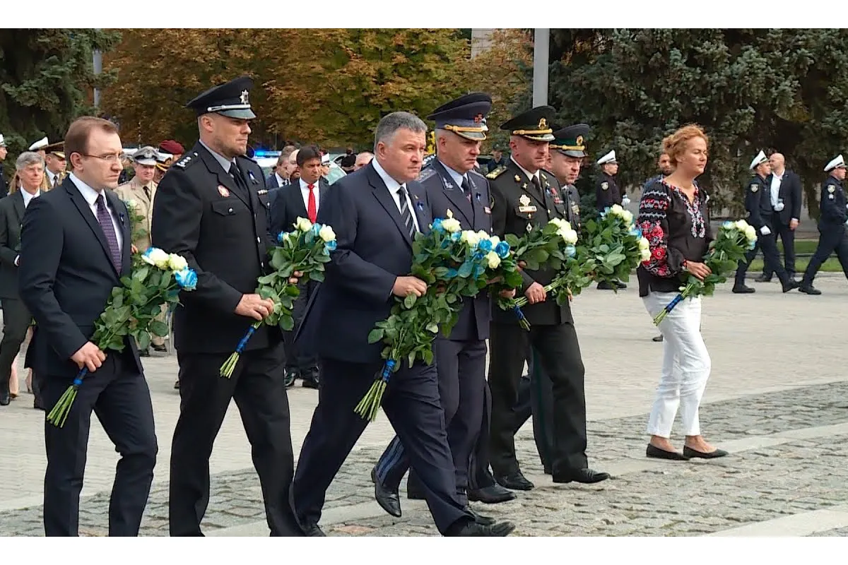 В Україні вшанували пам’ять правоохоронців, які загинули при виконанні службових обов’язків