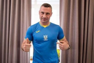 Віталій Кличко і Ломаченко відвідають бій Джошуа - Усик Віталій Кличко і Ломаченко відвідають бій Джошуа - Усик