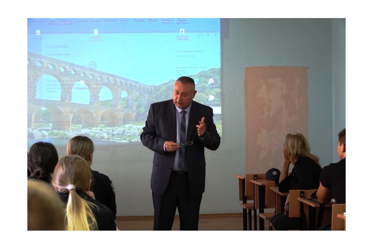 Подяка професору ДЮІ Олексію Одерію від медіахолдінгу  «1+1»! Подяка професору ДЮІ Олексію Одерію від медіахолдінгу  «1+1»!