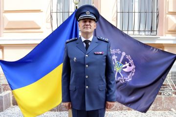Справжній полковник: співробітник Служби судової охорони врятував харків’янку від грабіжника Справжній полковник: співробітник Служби судової охорони врятував харків’янку від грабіжника