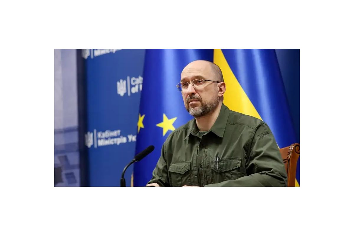 Українці можуть залишитись без зарплат та пенсій: Шмигаль розповів у якому випадку Українці можуть залишитись без зарплат та пенсій: Шмигаль розповів у якому випадку