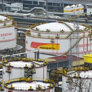 США запровадили санкції щодо російських нафтових гігантів "Роснефть" та "Лукойл" США запровадили санкції щодо російських нафтових гігантів "Роснефть" та "Лукойл"