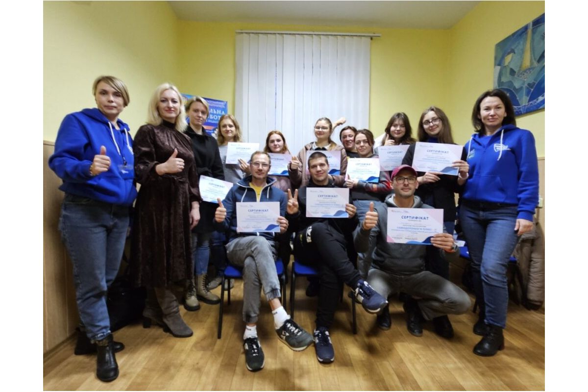 В університеті провели серію тренінгів з формування навичок самодопомоги в управлінні стресом В університеті провели серію тренінгів з формування навичок самодопомоги в управлінні стресом