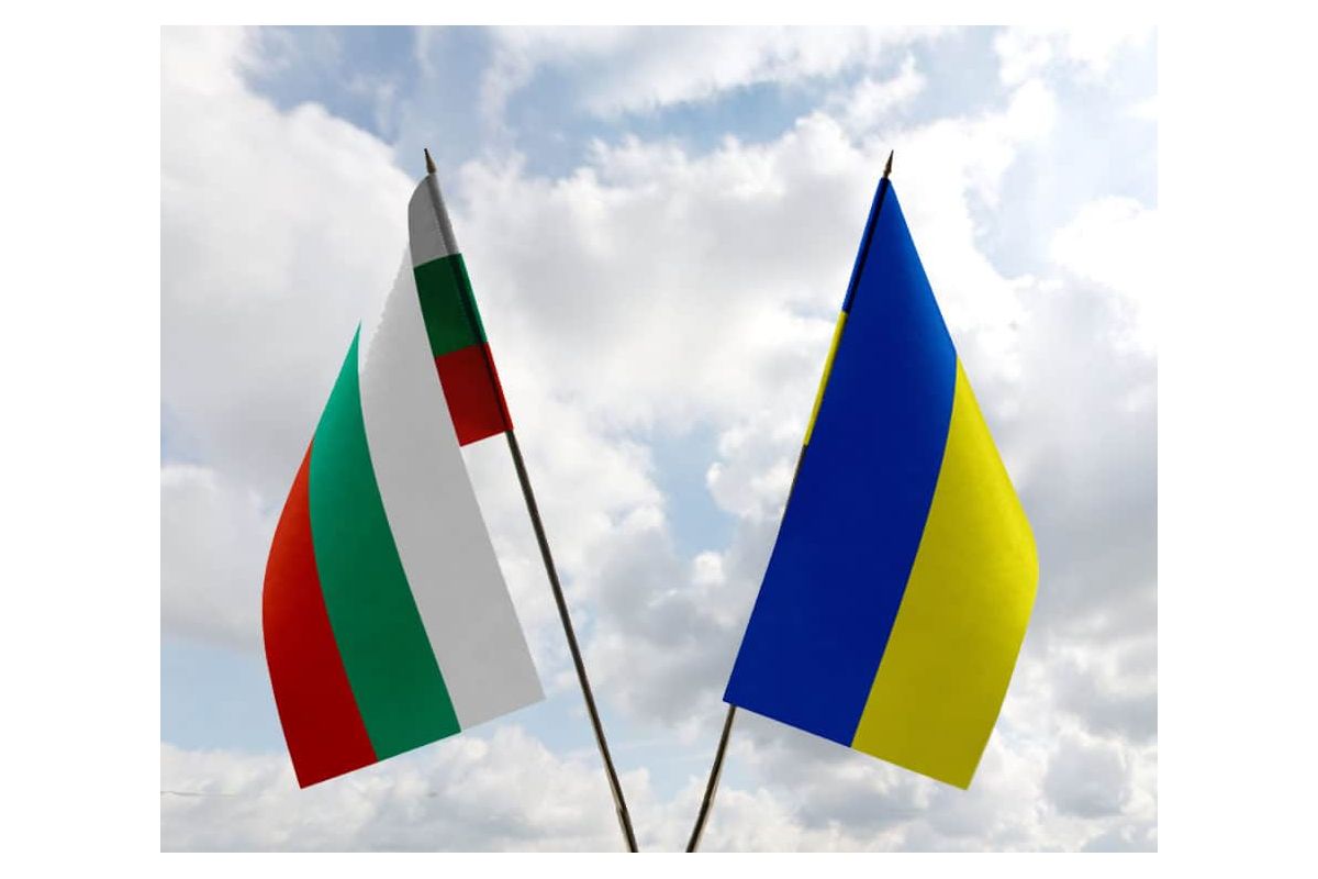 Міноборони Болгарії розпочало операцію з доставки зброї в Україну Міноборони Болгарії розпочало операцію з доставки зброї в Україну