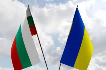 Міноборони Болгарії розпочало операцію з доставки зброї в Україну Міноборони Болгарії розпочало операцію з доставки зброї в Україну