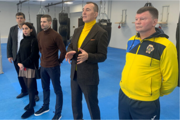 ПРЕЗИДЕНТ ФБУ ВОЛОДИМИР ПРОДИВУС ЗУСТРІВСЯ ЗІ СПОРТСМЕНАМИ І ТРЕНЕРАМИ НАЦІОНАЛЬНОЇ ЗБІРНОЇ УКРАЇНИ ПРЕЗИДЕНТ ФБУ ВОЛОДИМИР ПРОДИВУС ЗУСТРІВСЯ ЗІ СПОРТСМЕНАМИ І ТРЕНЕРАМИ НАЦІОНАЛЬНОЇ ЗБІРНОЇ УКРАЇНИ