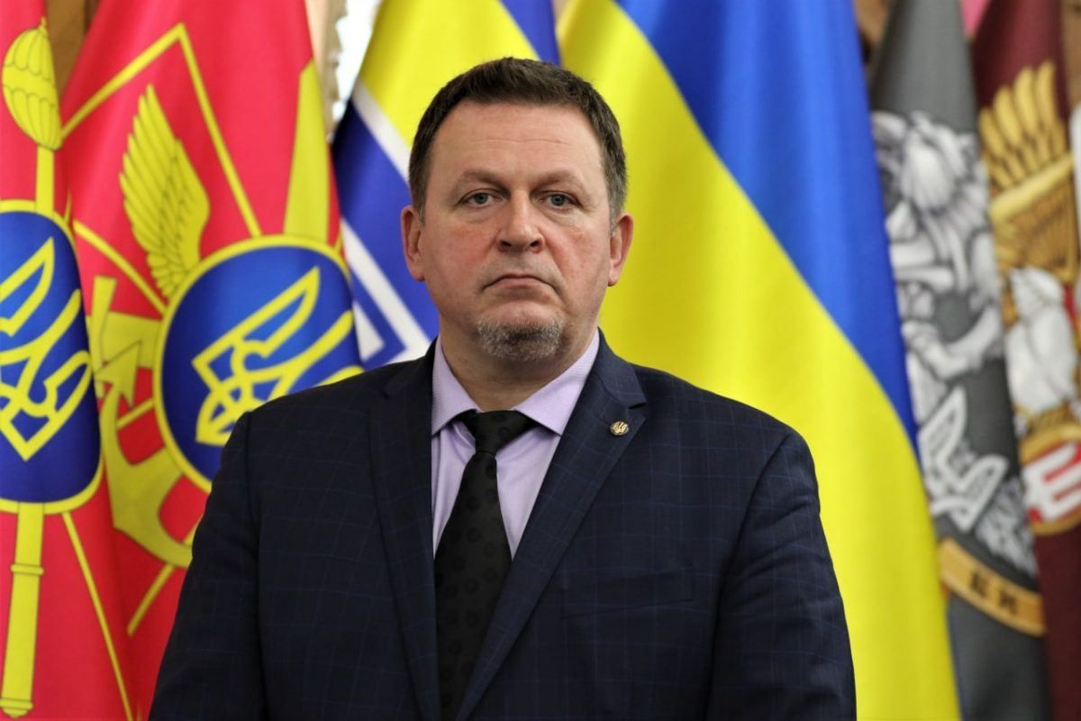 Заступник Резнікова подав у відставку після скандалу із закупівлею продуктів для ЗСУ Заступник Резнікова подав у відставку після скандалу із закупівлею продуктів для ЗСУ
