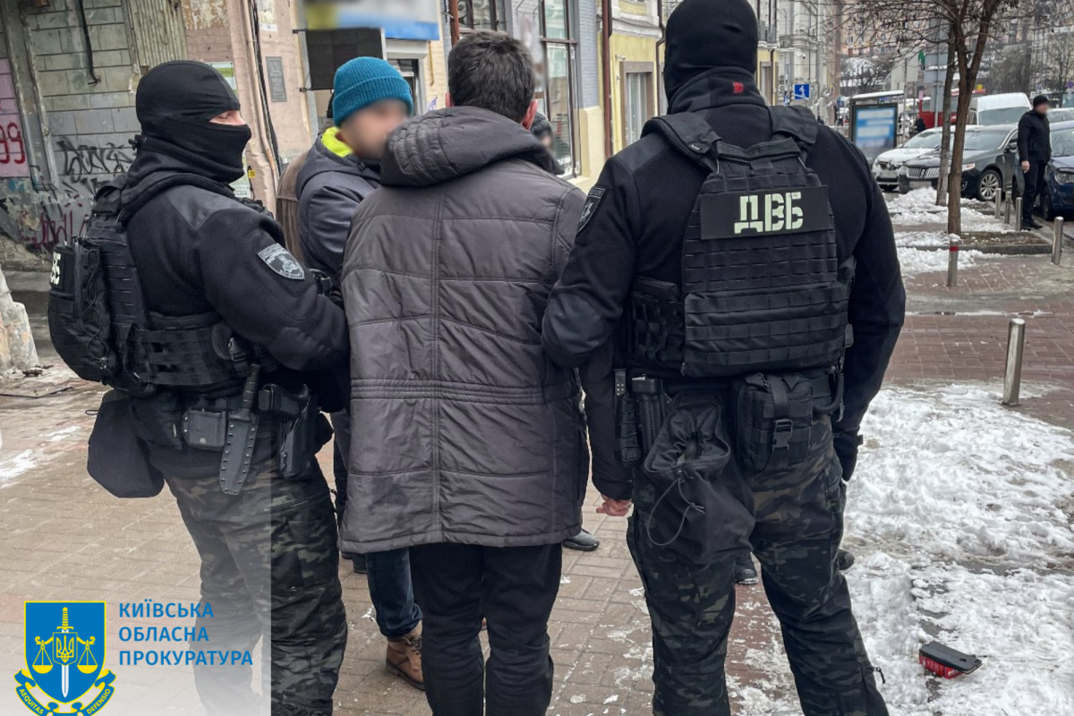 Вимагали частину від компенсації по кредиту в рамках держпрограми – викрито посадовця КМДА та його спільника Вимагали частину від компенсації по кредиту в рамках держпрограми – викрито посадовця КМДА та його спільника