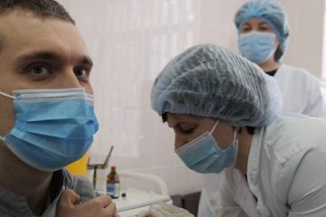 В Черкасах лікарю зробили щеплення від COVID-19! В Черкасах лікарю зробили щеплення від COVID-19!